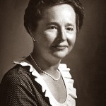 La científica Gertrude Elion fue bioquímica y farmacóloga estadounidense y ganadora en 1988 del Premio Nobel de  Medicina. 