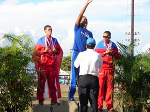 El Pionero Luis Camacho obtuvo la medalla de bronce en los tres mil metros.