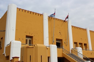 Los Pioneros hicieron historia al pisar el Cuartel Moncada en Santiago de Cuba. El lugar fue atacado por guerrilleros en el 1953.