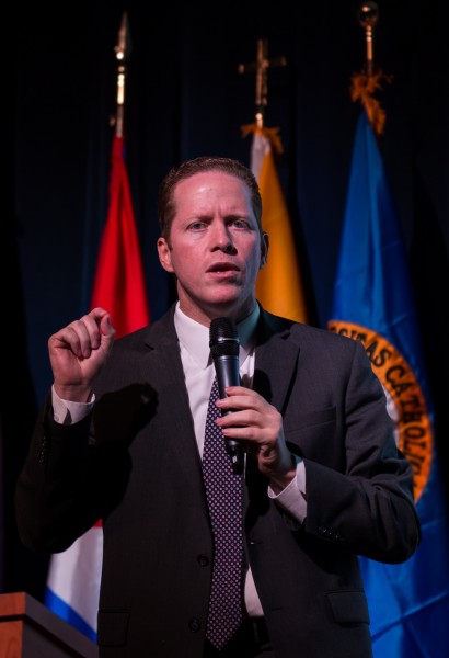 En el evento, el Dr. David Bernier, secretario de Estado de Puerto Rico, fungió como orador principal.   