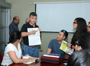 La innovadora sala  recoge libros, diccionarios y material audiovisual cuyo propósito es proveer a los estudiantes un área con información específica de ese país.  