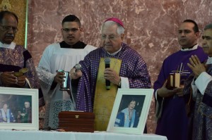 SER Mons. Félix Lázaro Martínez, Obispo de Ponce y Gran Canciller de la PUCPR estuvo a cargo de la homilía y la bendición.