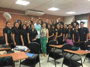 El académico participó recientemente como conferenciante internacional en la Universidad Pontificia Bolivariana en Colombia. 