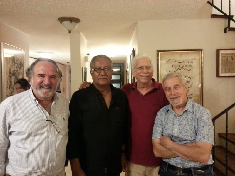 Compañeros profesores de Ciencias Políticas en la Pontificia Universidad Católica de Puerto Rico. De izquierda a derecha: Dr. René Labarca, Prof. Roberto Moris, Lic. Agustín Echevarría y Dr. José M. López Domínguez.